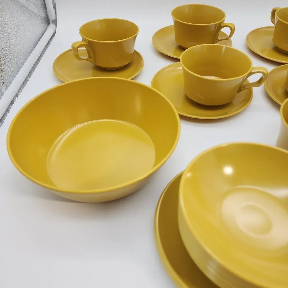 Vintage Melamine Coffee Cups Bowls Plates Harvest Yellow 24 Ct Allied Chemical
